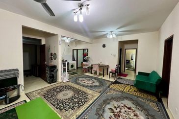 Villa Park Condominium