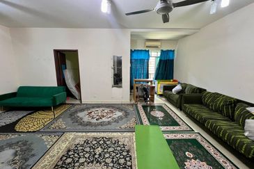 Villa Park Condominium