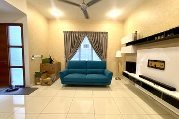 Parkfield Residences, Tropicana Heights