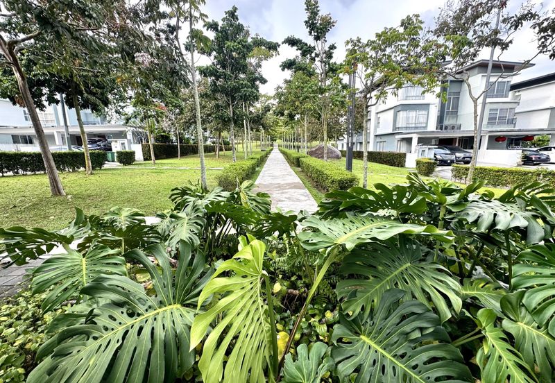 Parkfield Residences, Tropicana Heights