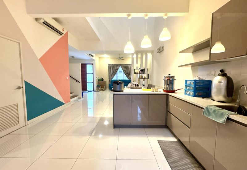 Parkfield Residences, Tropicana Heights