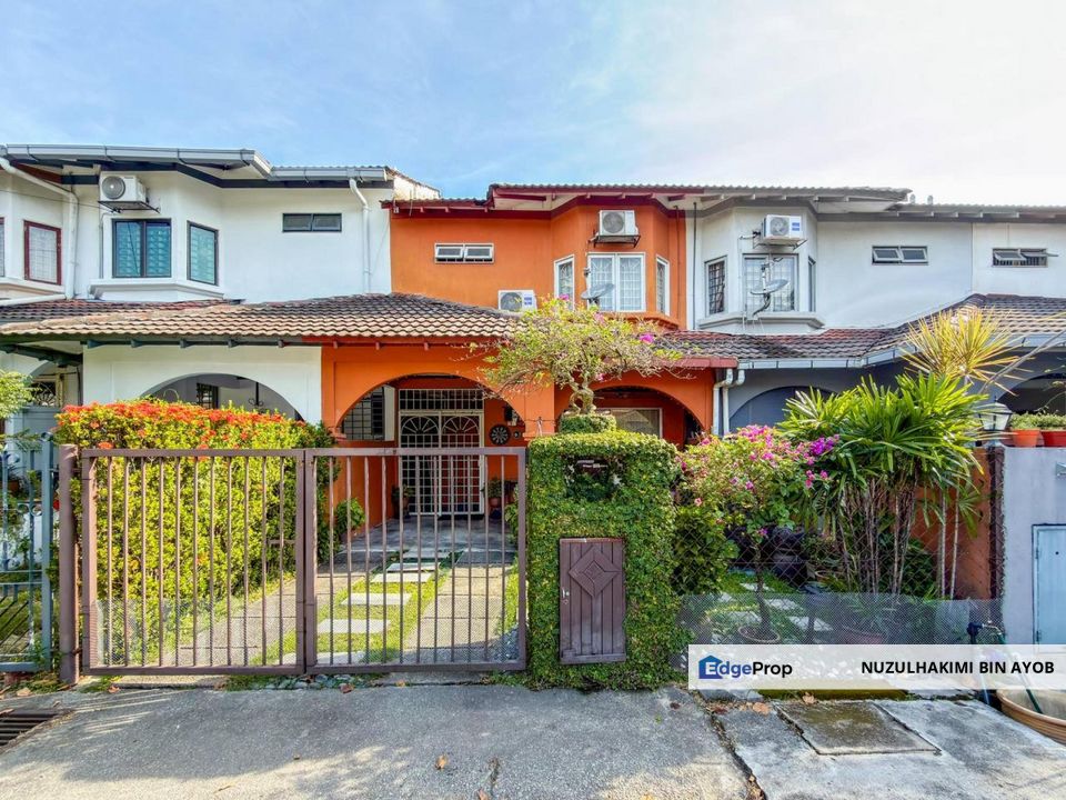 Near LRT 2 Storey Terrace Freehold at USJ 6, Selangor, USJ