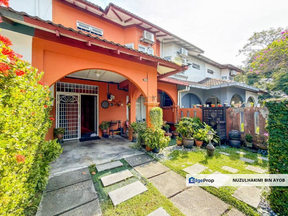Near LRT 2 Storey Terrace Freehold at USJ 6, Selangor, USJ