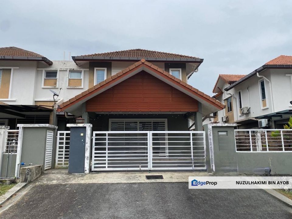 Cheapest Double Storey Semi D Anjung Suasana Bandar Seri Putra Bangi, Selangor, Bangi