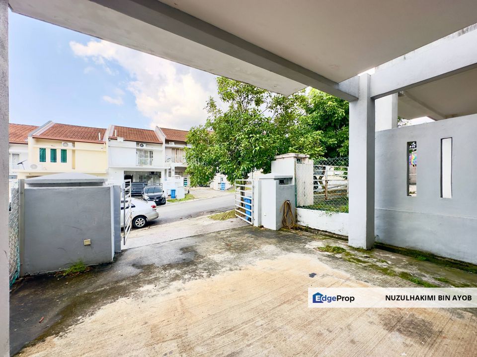 Aman Putri Seksyen U17 Shah Alam Double Storey, Selangor, Shah Alam