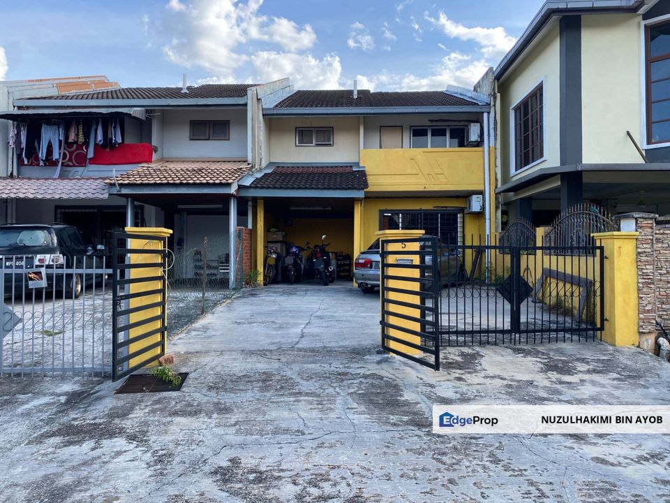 Seksyen 3 Bandar Baru Bangi 2 Storey Terrace Extended 20 x82, Selangor, Bangi