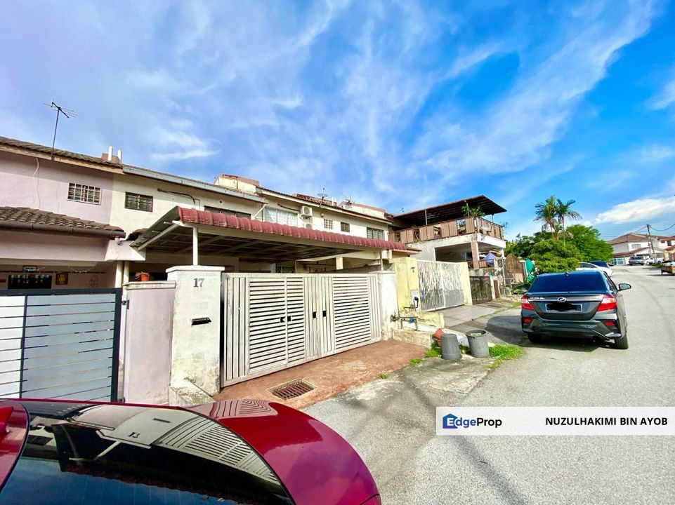 Renovated Double Storey Terrace House at Taman Pinggiran Putra, Seri Kembangan, Selangor, Seri Kembangan
