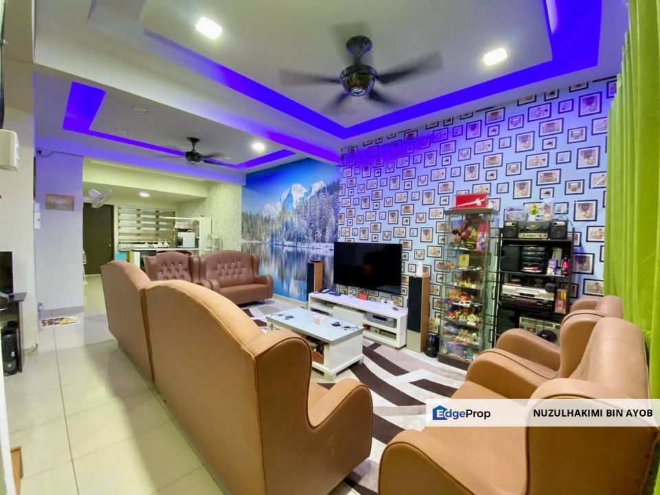 Renovated & Near Aeon Rawang 3 Storey Superlink Terrace House at Anggun 3, Rawang, Selangor, Bandar Country Homes