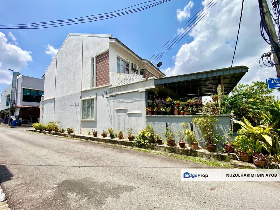 Rumah END LOT Double Storey Kitchen Extended at Taman Langat Utama, Banting, Selangor, Banting