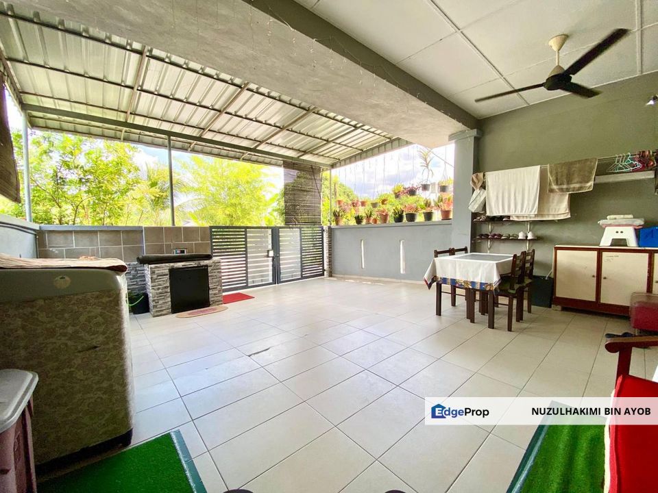 Rumah END LOT Double Storey Kitchen Extended at Taman Langat Utama, Banting, Selangor, Banting