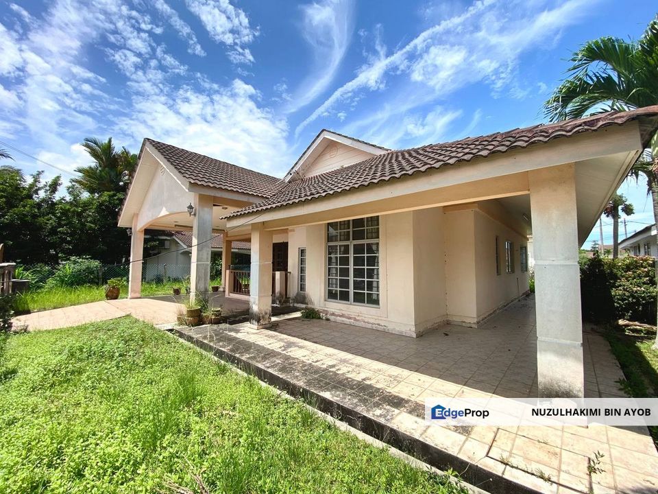 Bangalow Setingkat Taman Pantai Sepang Putra Sungai Pelek Sepang, Selangor, Sungai Pelek