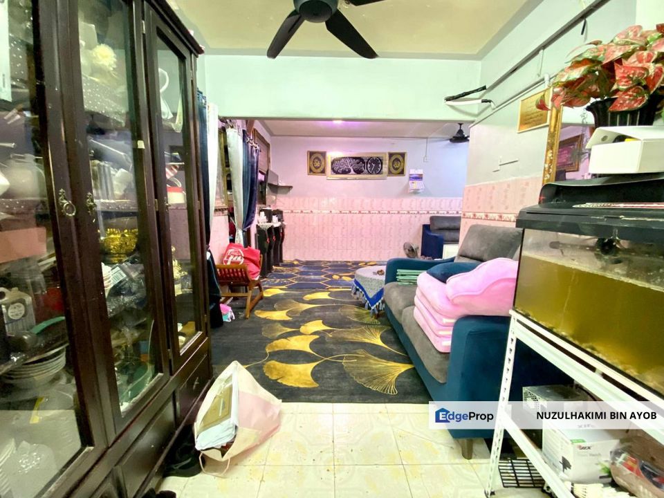 Flat Low Cost PKNS Block 8 Ground Floor Seksyen 1 Bandar Baru Bangi, Selangor, Bangi