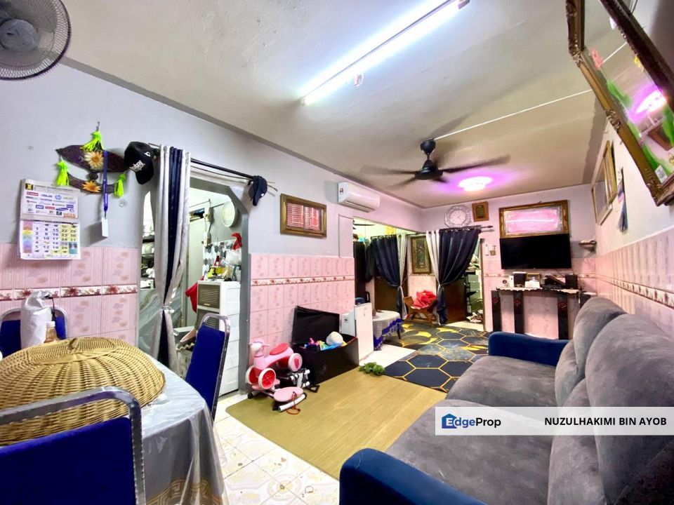 Flat Low Cost PKNS Block 8 Ground Floor Seksyen 1 Bandar Baru Bangi, Selangor, Bangi