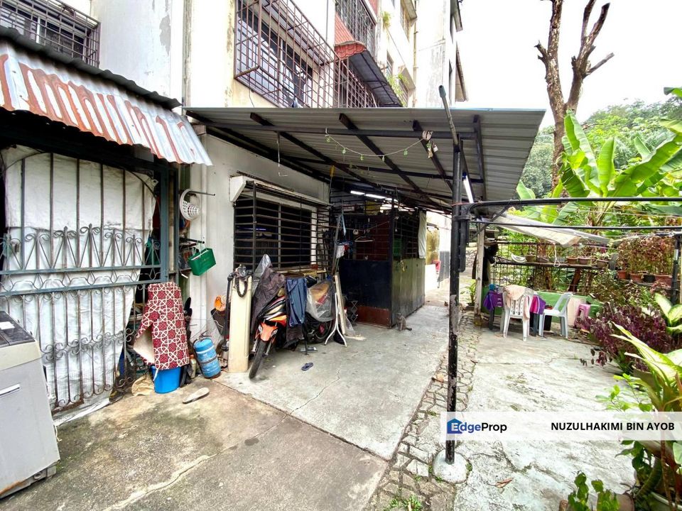 Flat Low Cost PKNS Block 8 Ground Floor Seksyen 1 Bandar Baru Bangi, Selangor, Bangi