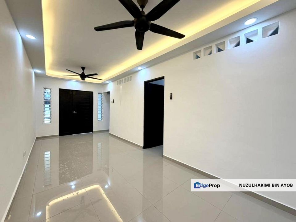 Jalan Hamzah Alang Kapar Klang Teres Setingkat Fully Renovated RM330K, Selangor, Kapar 