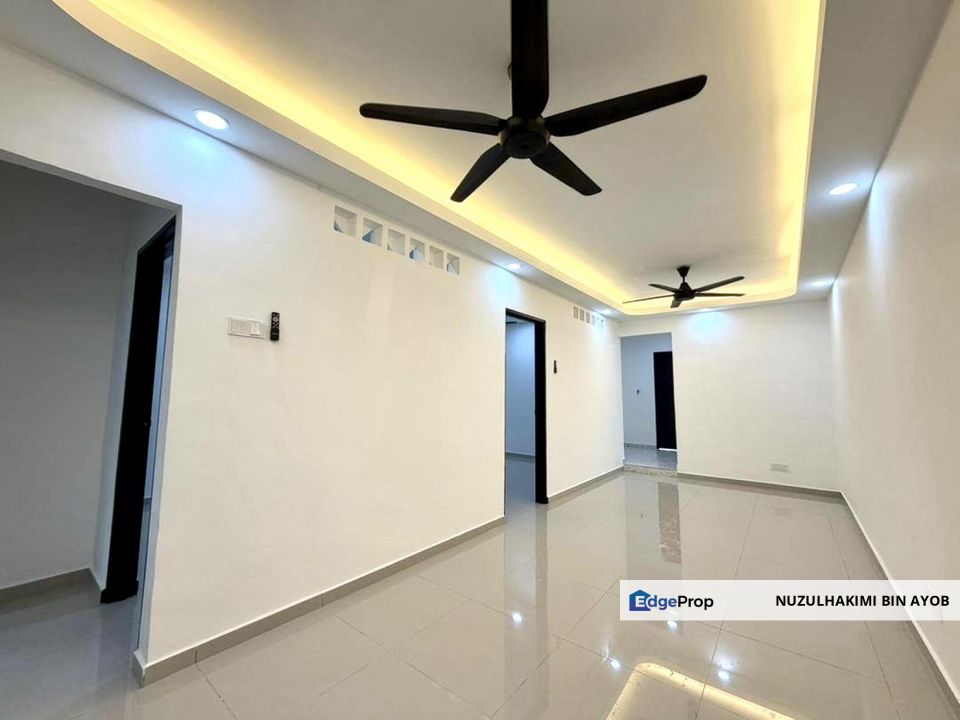 Jalan Hamzah Alang Kapar Klang Teres Setingkat Fully Renovated RM330K, Selangor, Kapar 