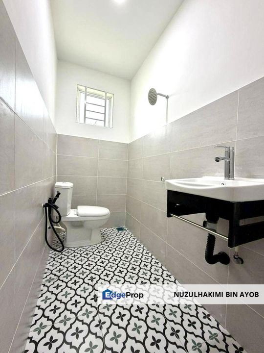 Jalan Hamzah Alang Kapar Klang Teres Setingkat Fully Renovated RM330K, Selangor, Kapar 