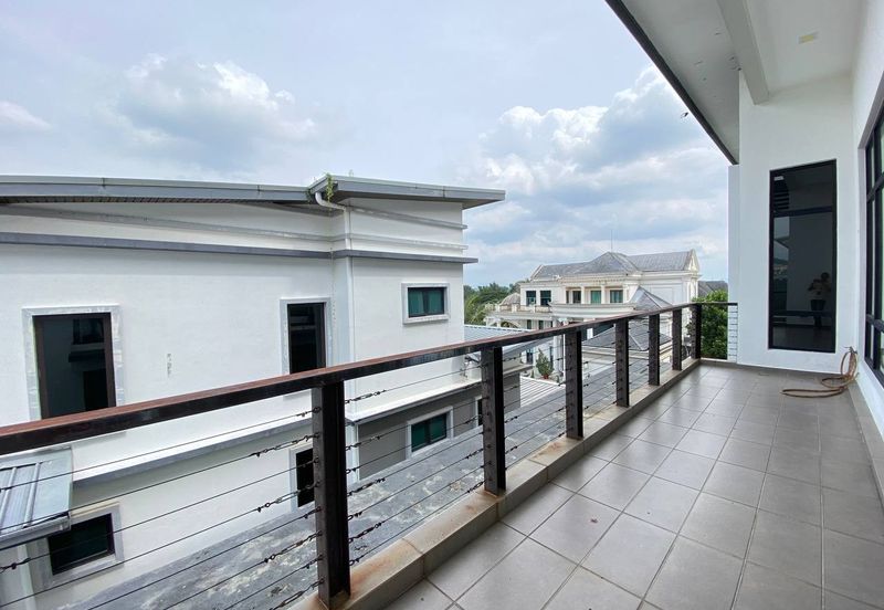 Impian Golf & Country Club