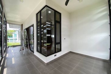 Impian Golf & Country Club