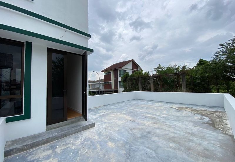Newly Completed 3 Storey Bungalow with Fish Pond Jalan Anggerik Kota Kemuning Selangor