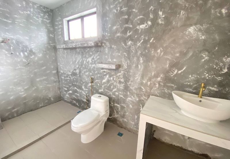 Newly Completed 3 Storey Bungalow with Fish Pond Jalan Anggerik Kota Kemuning Selangor