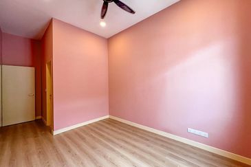 Monet Springtime @ Sunsuria City