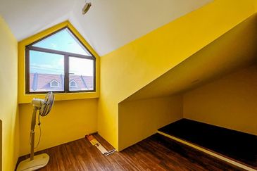 Monet Springtime @ Sunsuria City