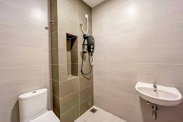 Monet Springtime @ Sunsuria City