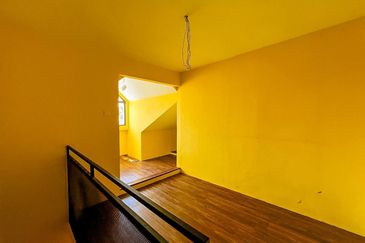 Monet Springtime @ Sunsuria City