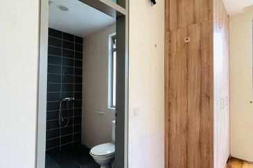 Symphony Hills Schubert