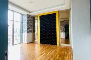 Symphony Hills Schubert