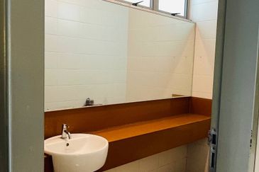 Symphony Hills Schubert