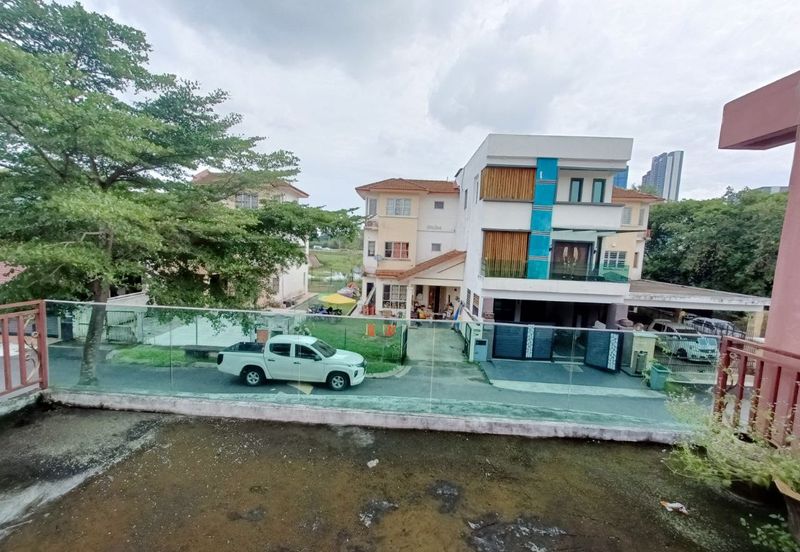 Taman Amanputra, Puchong South