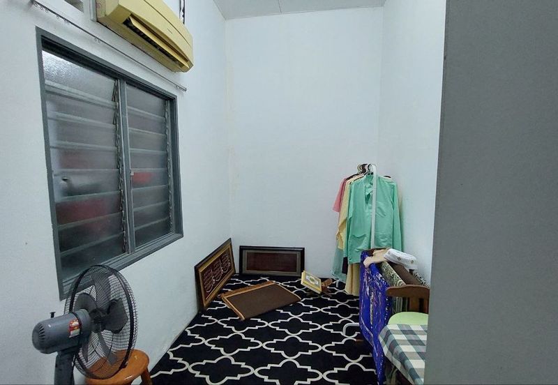 1 Storey Semi-D Taman Mawar ,Kg Sg Lang Bandar Banting
