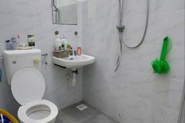 1 Storey Semi-D Taman Mawar ,Kg Sg Lang Bandar Banting