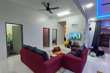 1 Storey Semi-D Taman Mawar ,Kg Sg Lang Bandar Banting