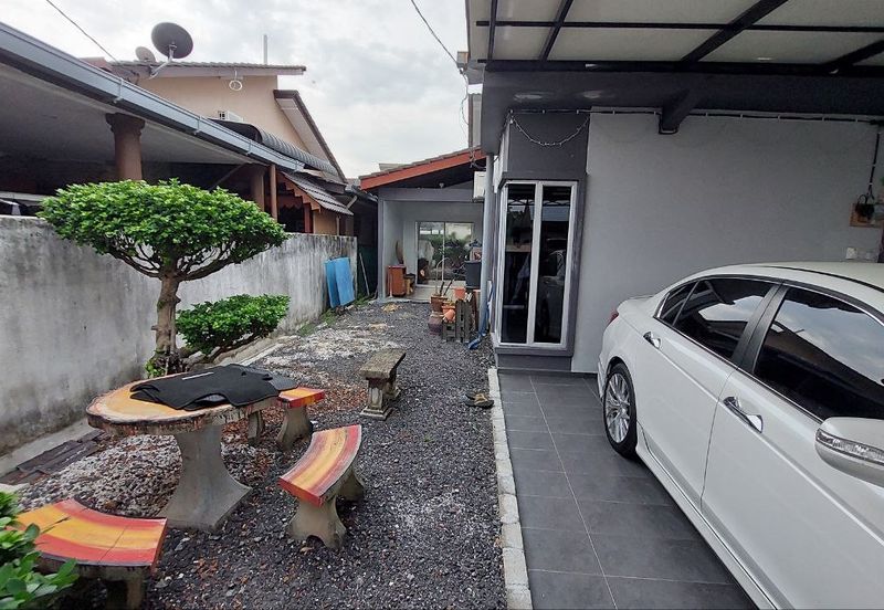 1 Storey Semi-D Taman Mawar ,Kg Sg Lang Bandar Banting
