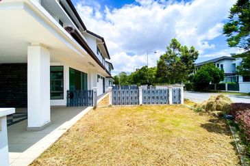 Tenderfields @ Eco Majestic