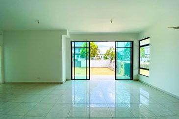 Tenderfields @ Eco Majestic