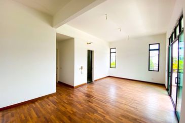 Tenderfields @ Eco Majestic