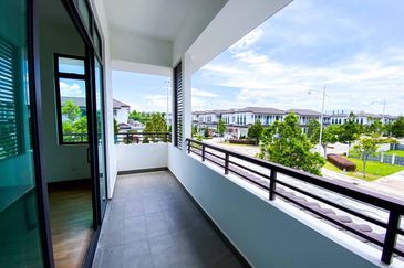 Tenderfields @ Eco Majestic