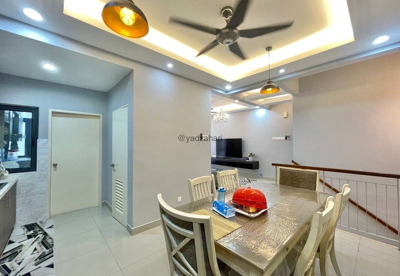 Crescent Park Townvilla