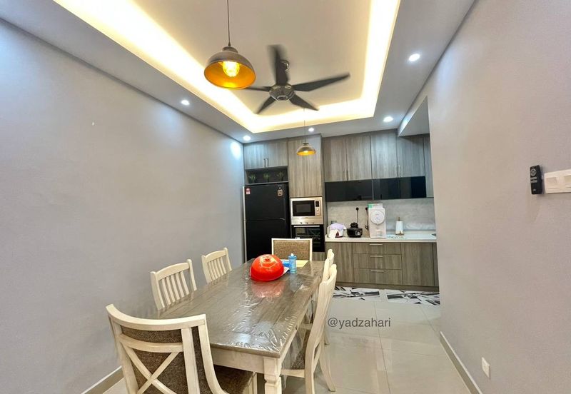 Crescent Park Townvilla