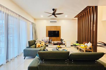 Isle of Botanica, Setia Eco Glades