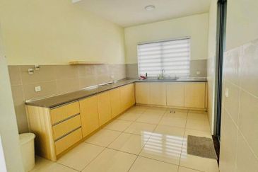 Symphony Hills Schumann