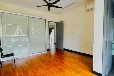 Symphony Hills Schumann