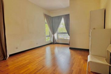 Symphony Hills Schumann