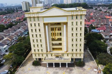 Taipan Business Centre, USJ 10