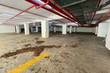 Taipan Business Centre, USJ 10