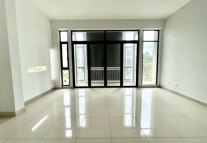 3 Storey Superlink Terrace at Denai Alam, Shah Alam
